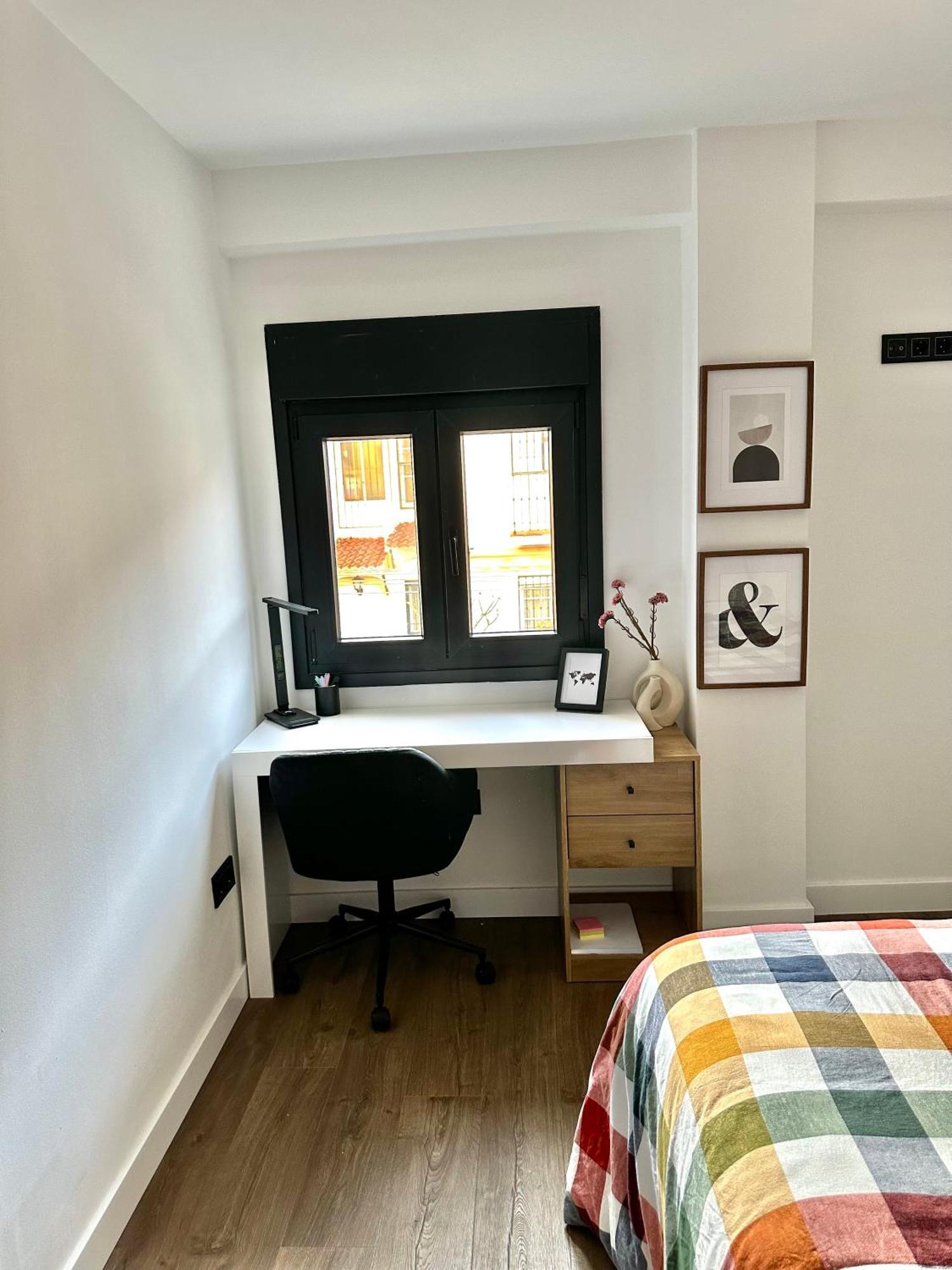 Lux Modern *